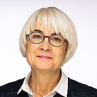 Caroline Jung, Selbstverwaltung